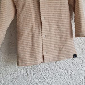074 80 – Vestjasje beige knoopjes (0126zutb)