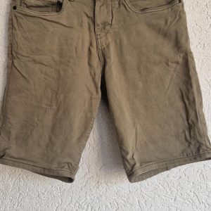 29 – Quarterback bermuda khaki (1125am)
